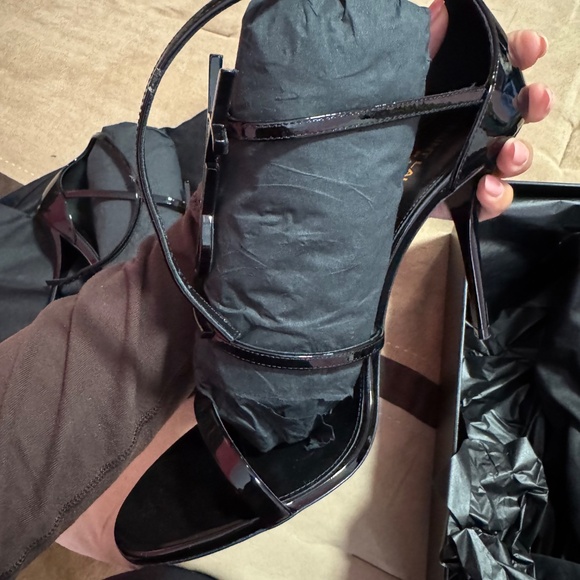 YSL Cassandra Heels - Picture 2 of 10